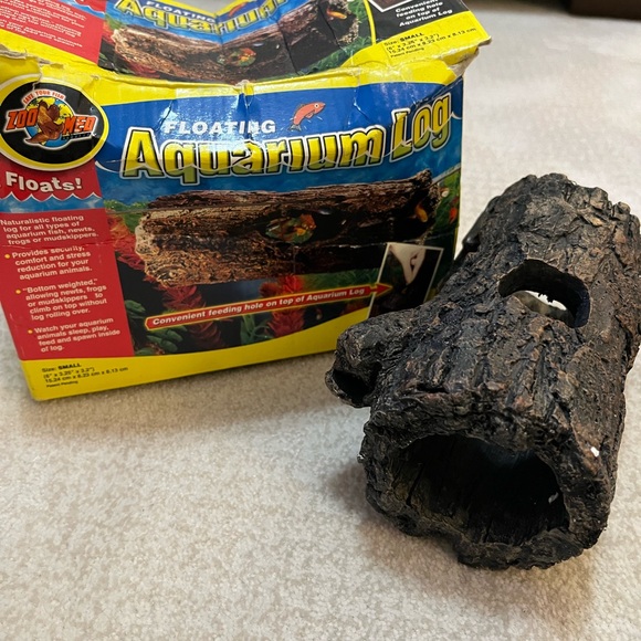 Reptile and aquarium items - Picture 8 of 10
